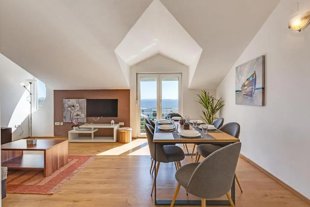 Apartments Villa Mirela Petrčane