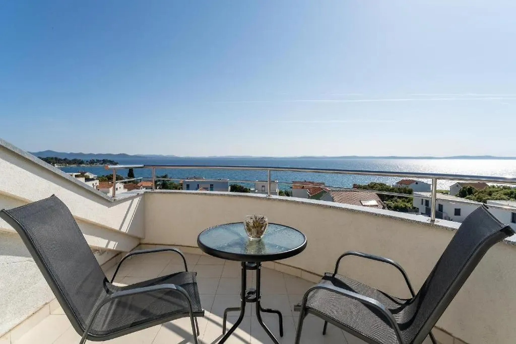 Apartments Villa Mirela Petrčane