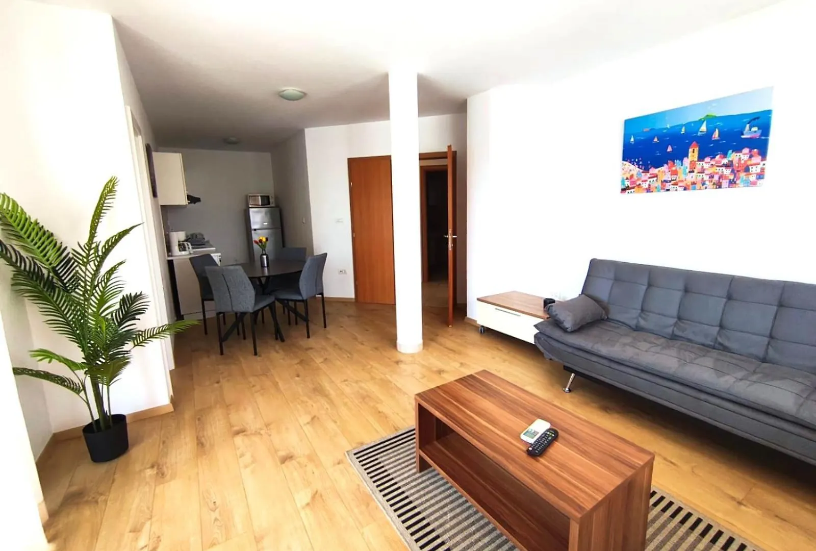 Apartments Villa Mirela Petrčane 0*,  Kroatien